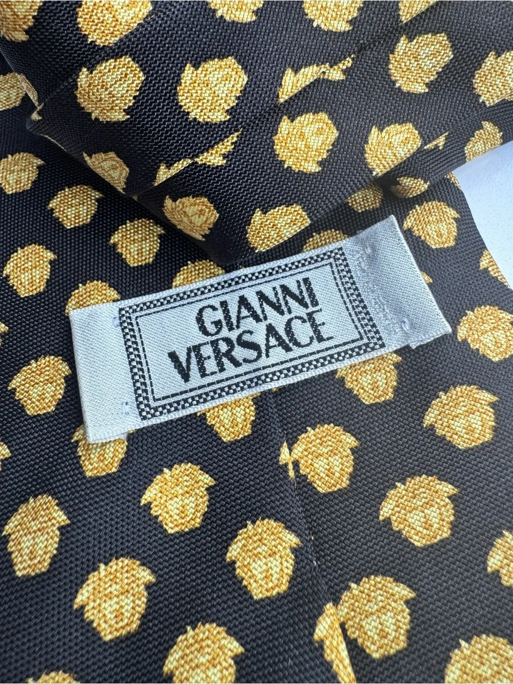 Vintage Gianni Versace 100% Silk Tie Black Gold Medallion Pattern Designer Neckw